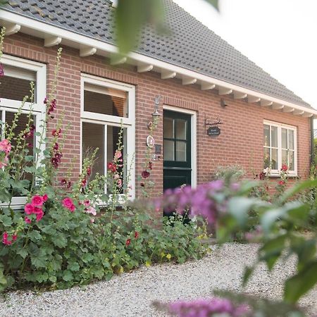 Broeks' Bed En Brood Bed & Breakfast Meerkerk Dış mekan fotoğraf